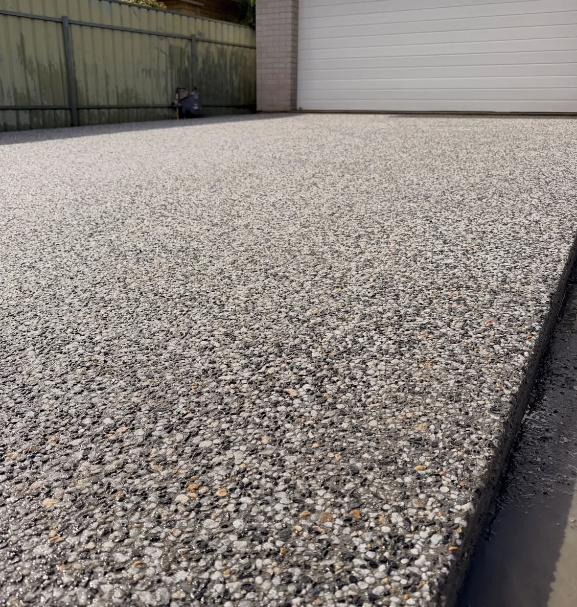 Detailed aggregate finish across the Salisbury Park driveway